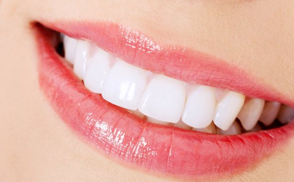 How To Whiten Teeth With